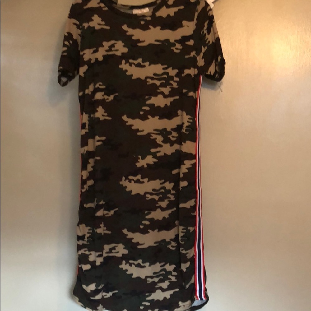 Cute and comfy casual dress.